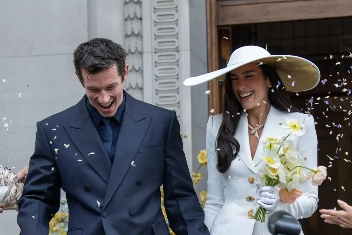 Dua Lipa dan Callum Turner Resmi Menikah di London